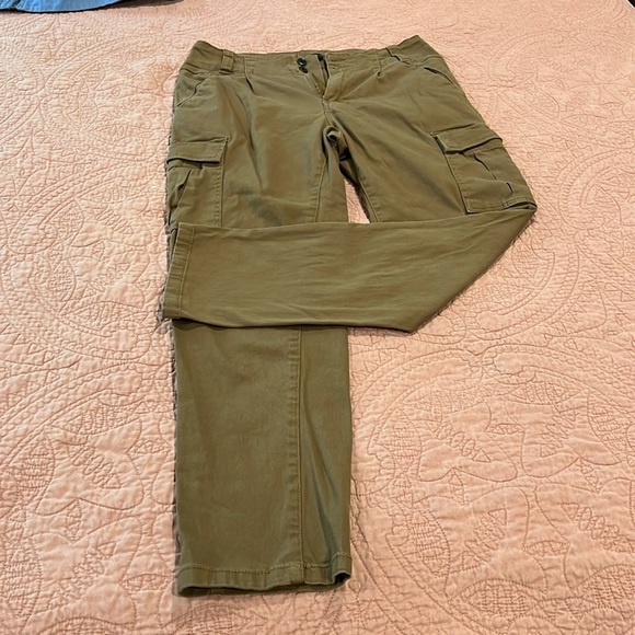 Cargo pants - Picture 1 of 3